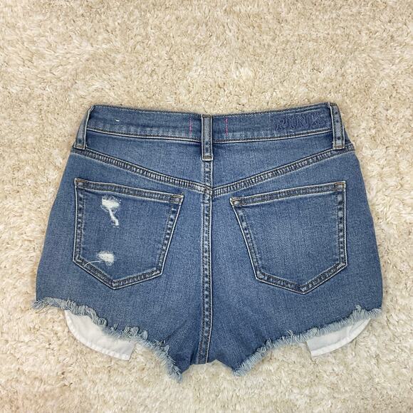 Size 4 PINK Jean Shorts - Picture 3 of 3